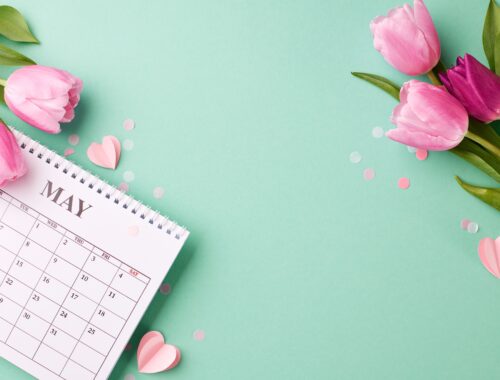 Kalender und Blumen